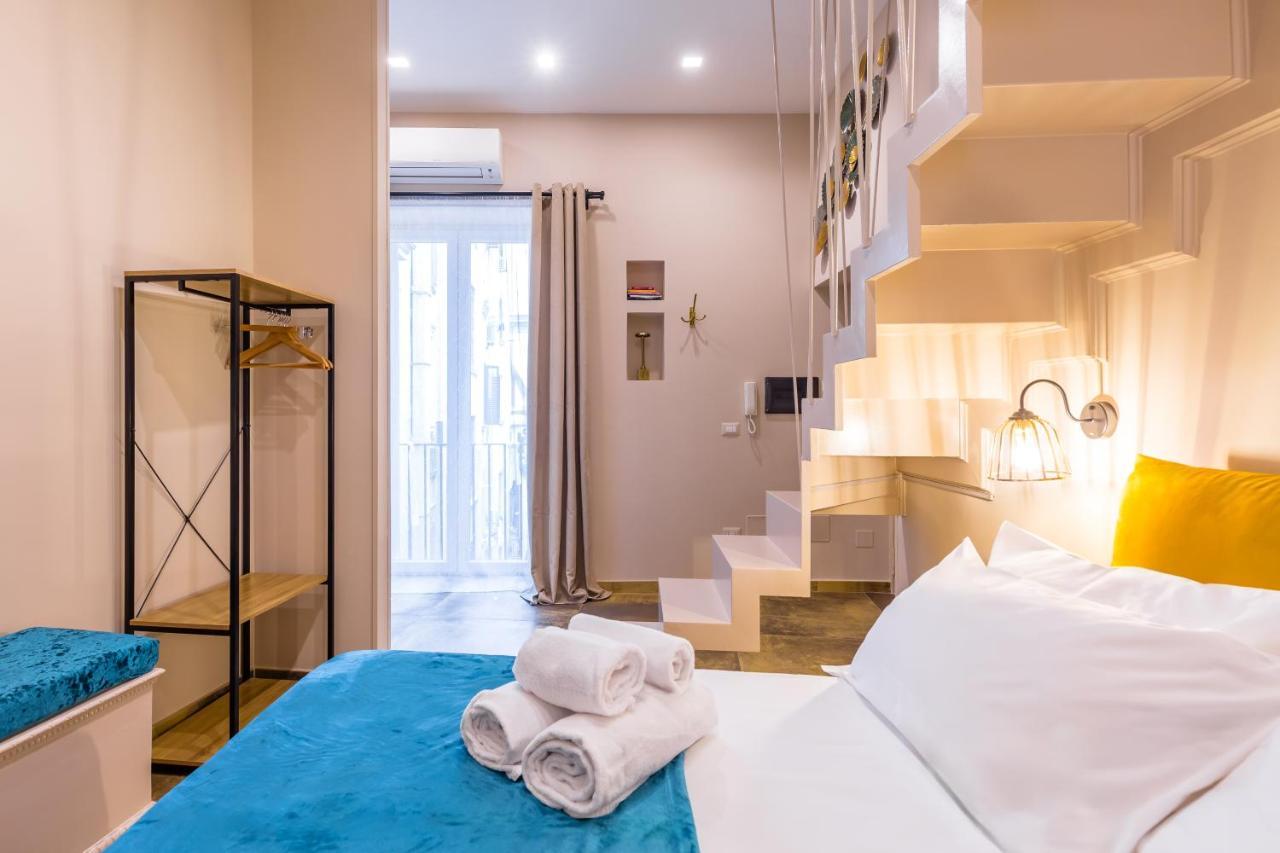 Golden Shell At Historical Center By Napoliapartments ภายนอก รูปภาพ
